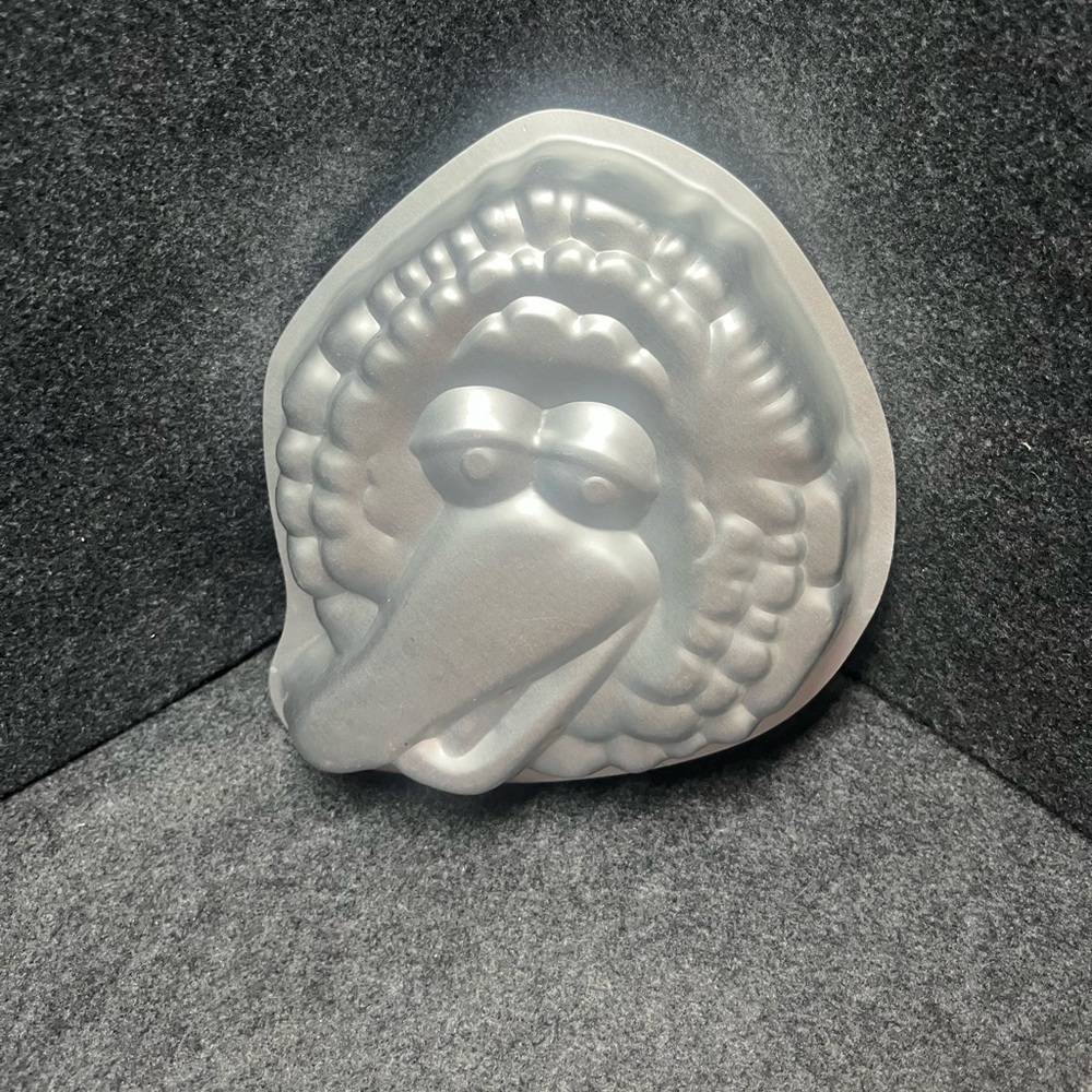 BIG BIRD wilton metal cake pan 1977 vintage 3005-602 birthday mold tin